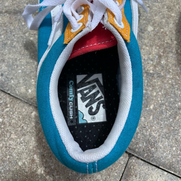 Van’s “off the walls” - Picture 9 of 9